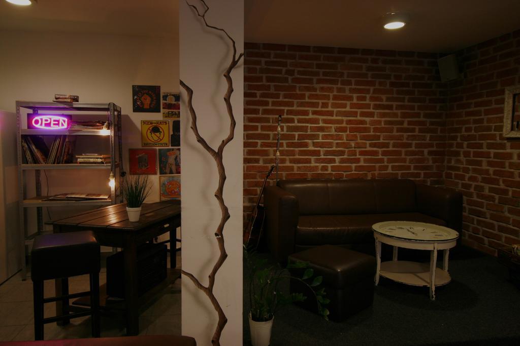 Pozitiv Hostel Zagreb Exteriör bild