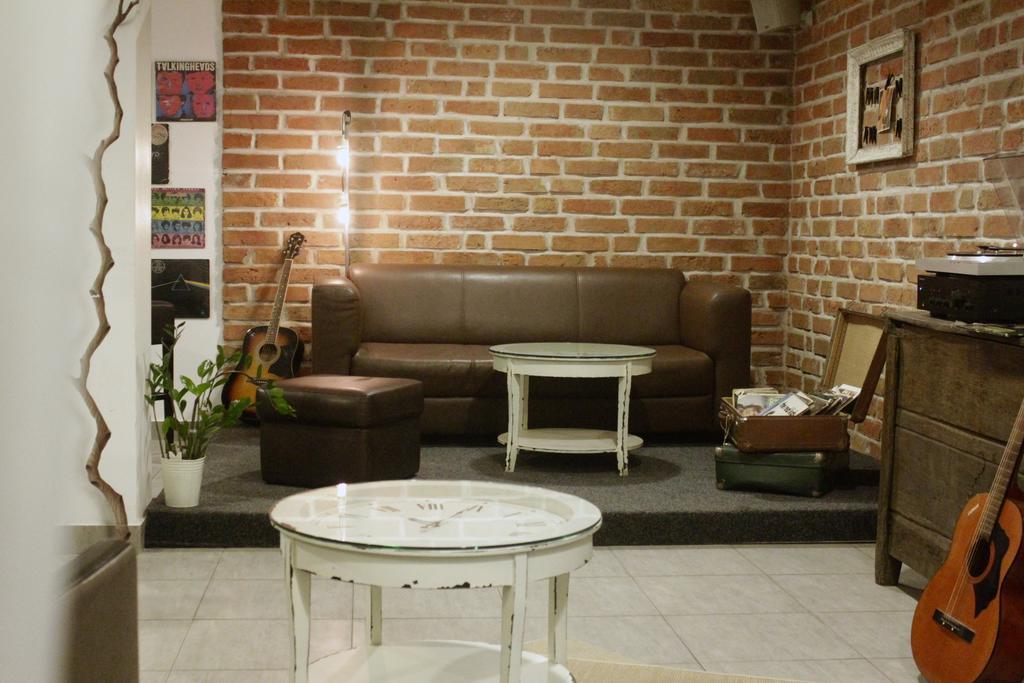 Pozitiv Hostel Zagreb Exteriör bild