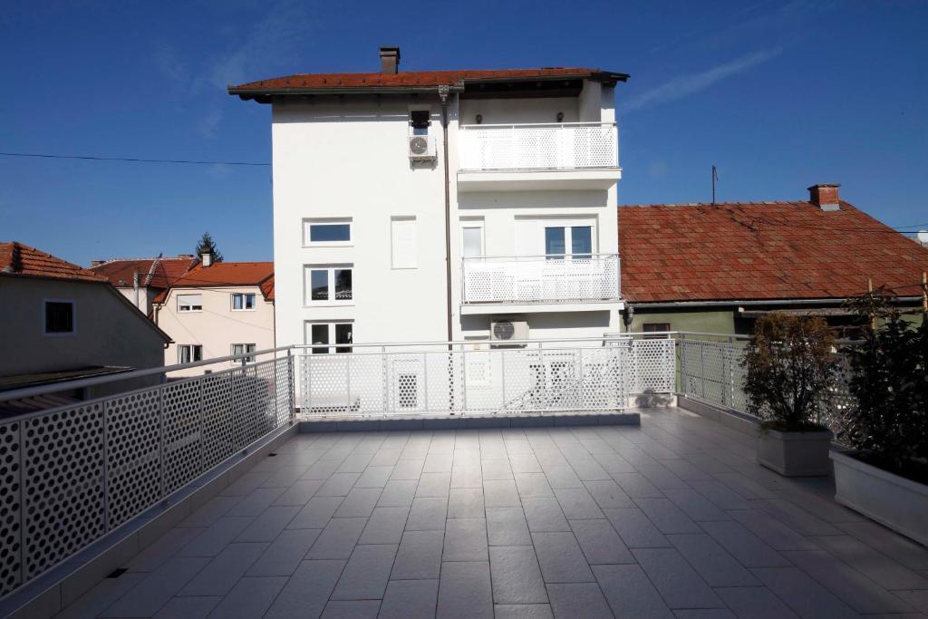 Pozitiv Hostel Zagreb Exteriör bild
