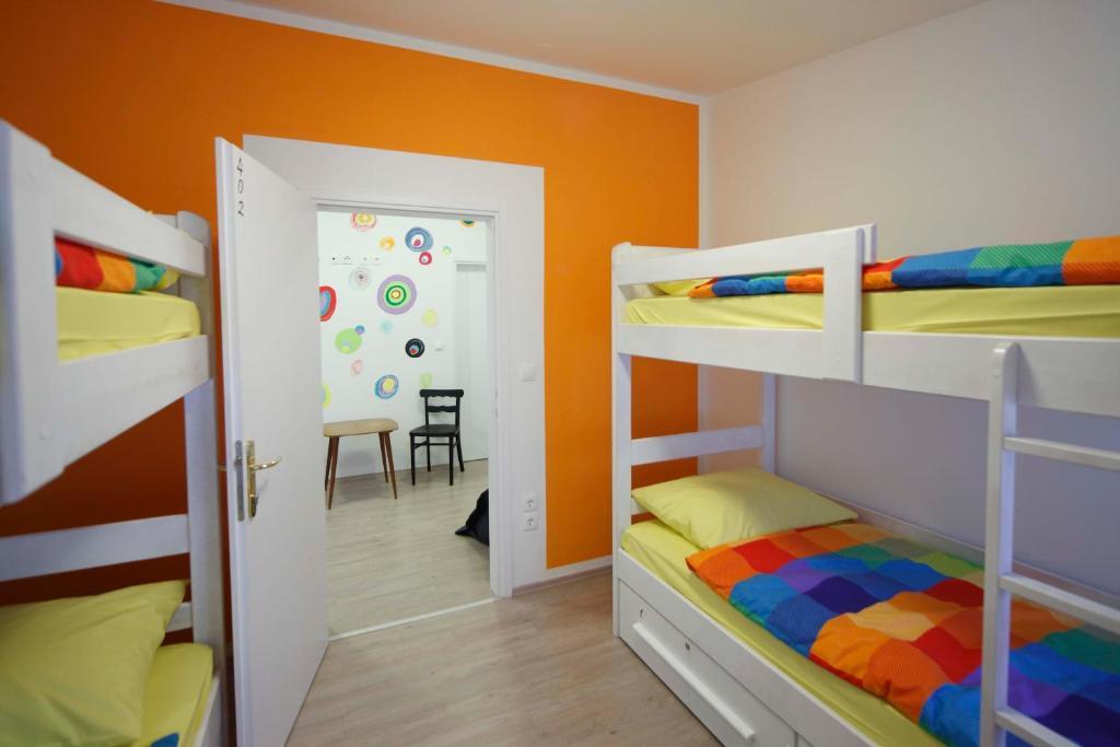 Pozitiv Hostel Zagreb Rum bild