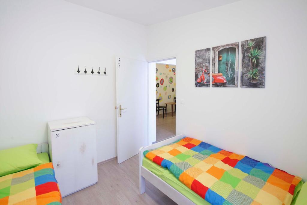 Pozitiv Hostel Zagreb Rum bild