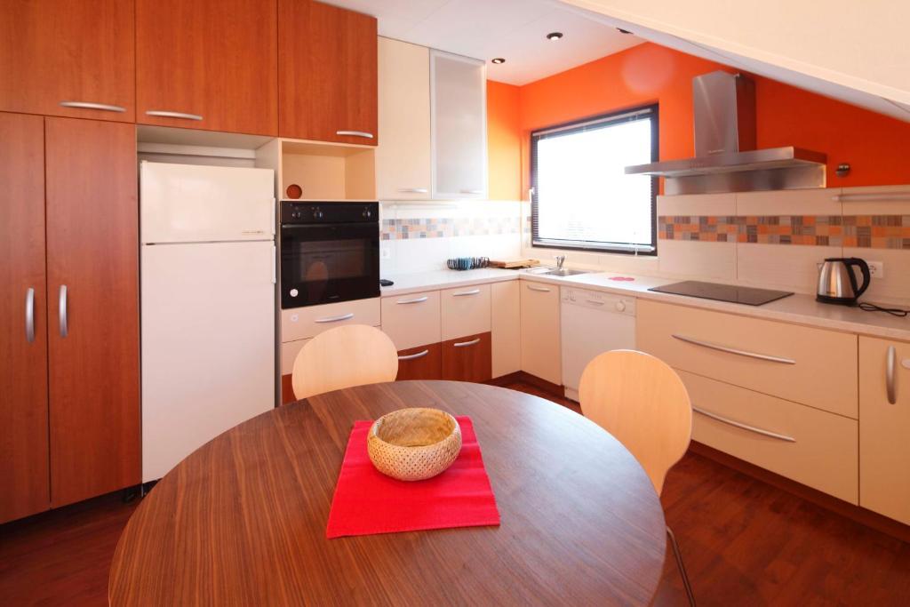 Pozitiv Hostel Zagreb Rum bild