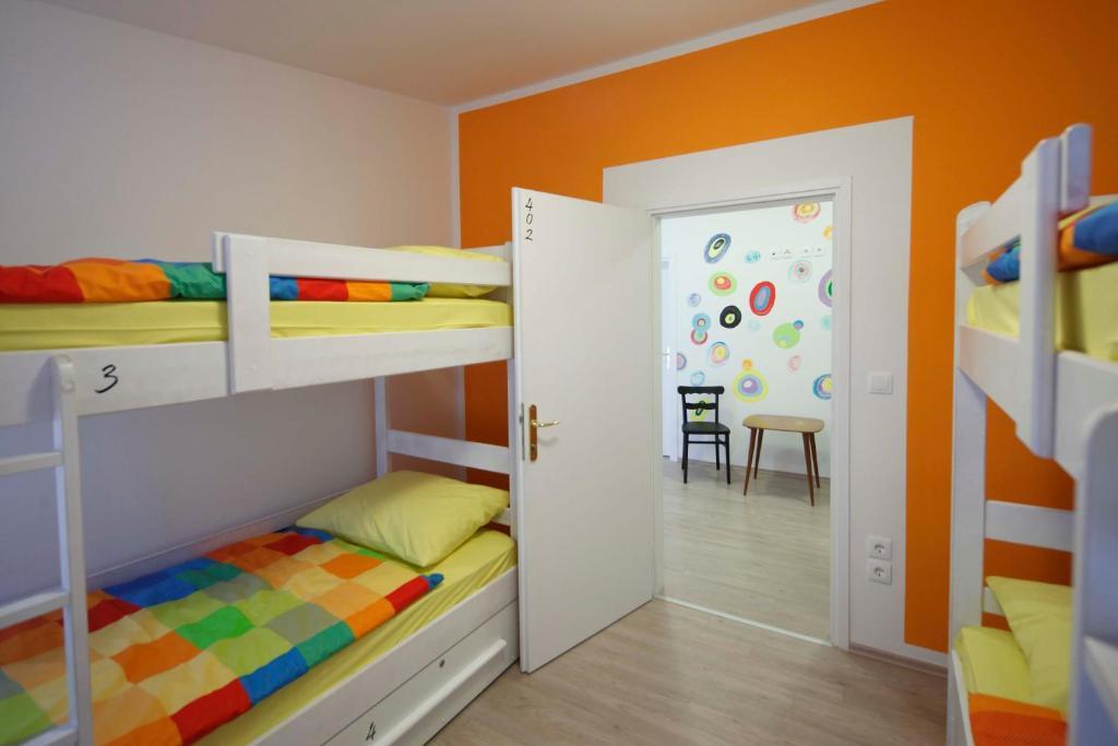 Pozitiv Hostel Zagreb Rum bild